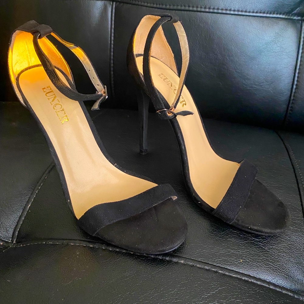 Euncer Black Heels